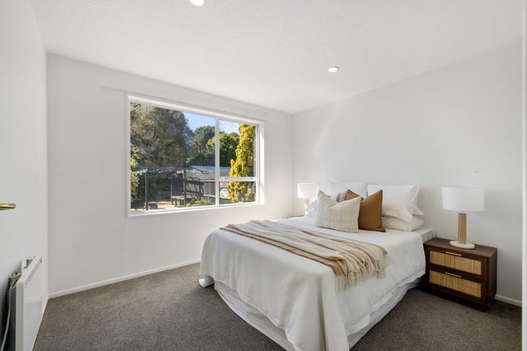 Photo of property in 10 Glen Place, Parklands, Christchurch, 8083
