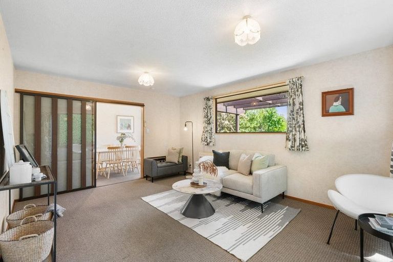 Photo of property in 15 Topaz Place, Bishopdale, Christchurch, 8053