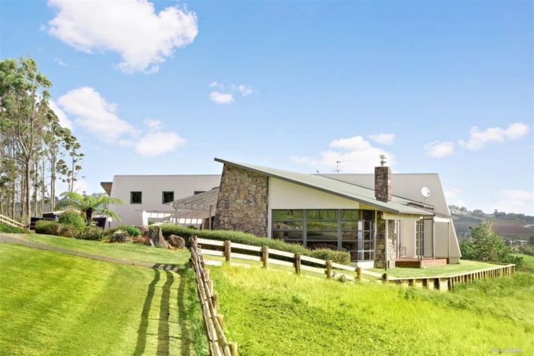 Photo of property in 288 Maxted Road, Bombay, Drury, 2579
