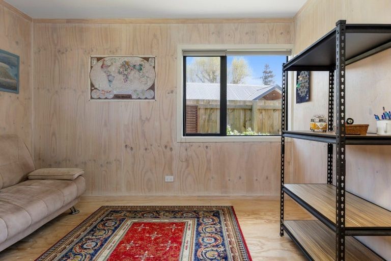 Photo of property in 1/7 Kathleen Place, Rainbow Point, Taupo, 3330