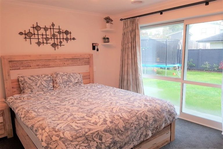 Photo of property in 10 Shearwater Lane, Whitby, Porirua, 5024