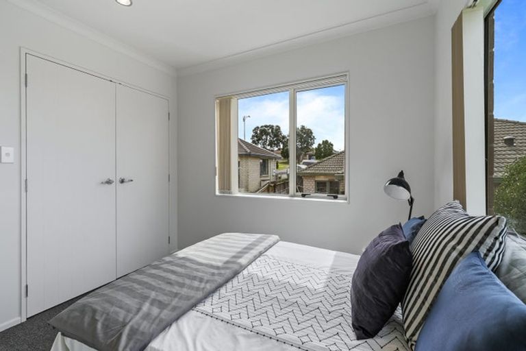 Photo of property in 58 Blanes Road, Weymouth, Auckland, 2103