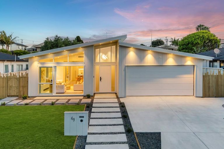 Photo of property in 49 Symes Drive, Red Beach, 0932