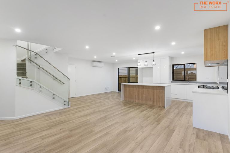 Photo of property in 160 Hill Road, Manurewa, Auckland, 2105
