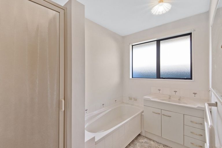 Photo of property in 14 Innisfree Place, Northwood, Christchurch, 8051