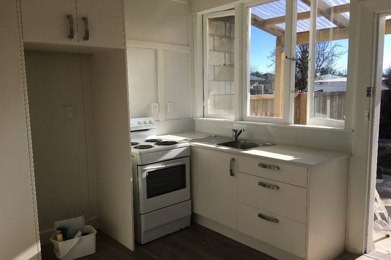 Photo of property in 1/231 Edgeware Road, Edgeware, Christchurch, 8013