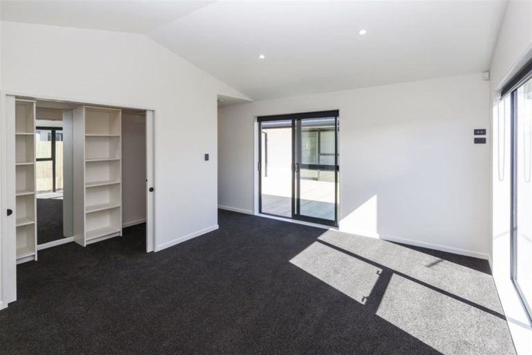 Photo of property in 5 Ciaran Close, Broomfield, Christchurch, 8042