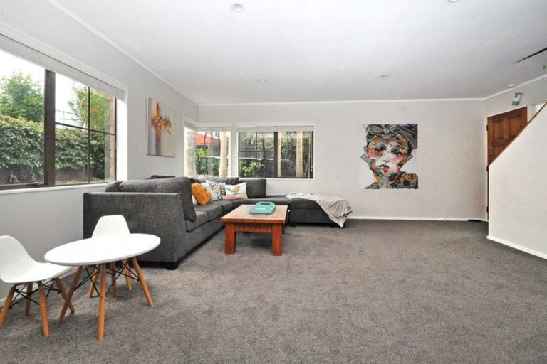 Photo of property in 4/55 Mountain Road, Mangere Bridge, Auckland, 2022
