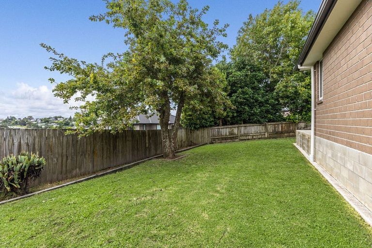 Photo of property in 6a Moera Place, Stanmore Bay, Whangaparaoa, 0932