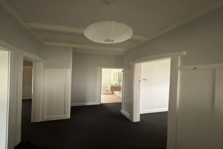 Photo of property in 44 Mount Pleasant Road, Aro Valley, Wellington, 6012