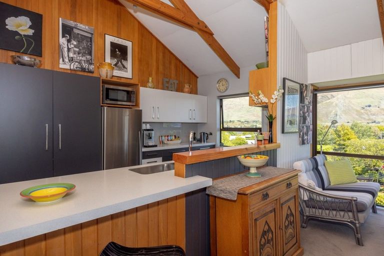 Photo of property in 42 Manuka Crescent, Wanaka, 9305