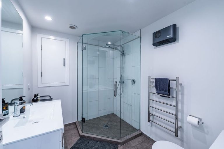 Photo of property in 84 Helwick Street, Wanaka, 9305