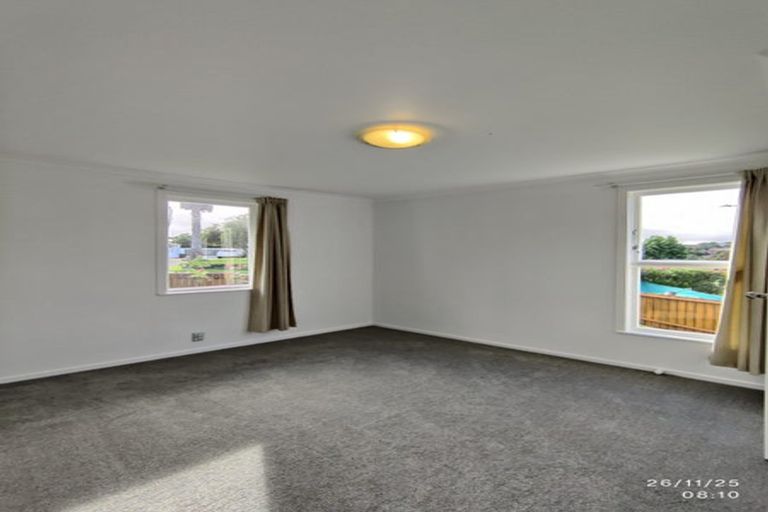 Photo of property in 25 Pooley Street, Pakuranga Heights, Auckland, 2010