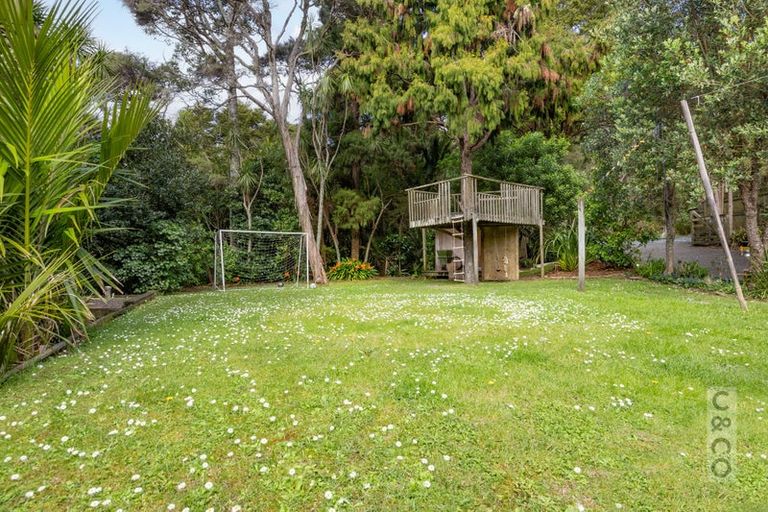 Photo of property in 244 School Road, Waimauku, 0881