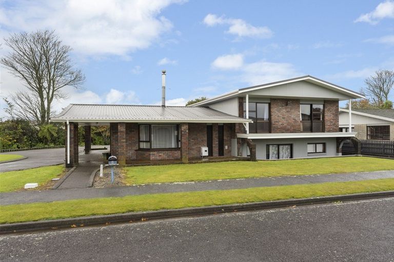 Photo of property in 2 Cassandra Street, Stratford, 4332