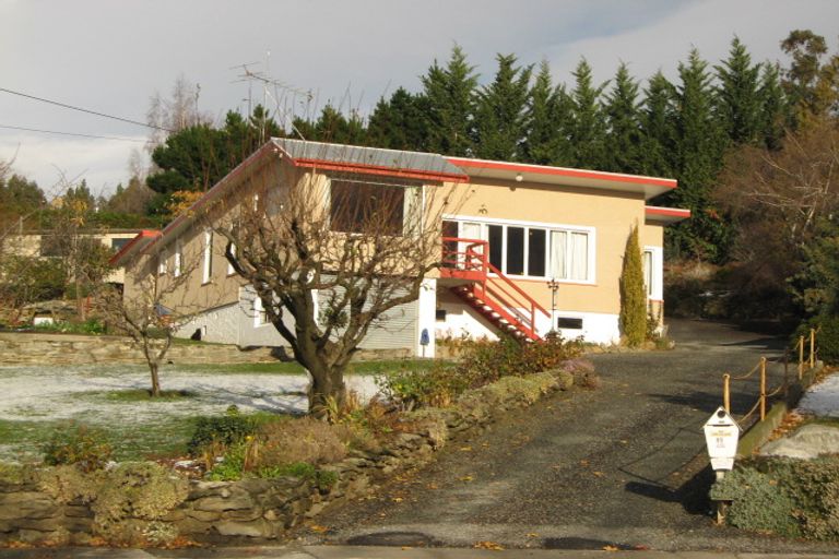 Photo of property in 15 Athenry Road, Bridge Hill, Alexandra, 9320