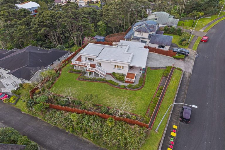 Photo of property in 105 Glendhu Road, Bayview, Auckland, 0629