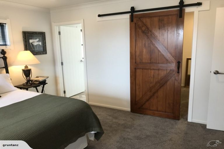 Photo of property in 39a Hetley Crescent, Taradale, Napier, 4112