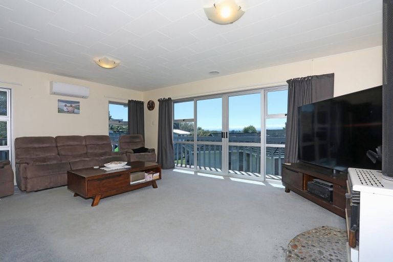 Photo of property in 16 Dalzien Place, Feilding, 4702