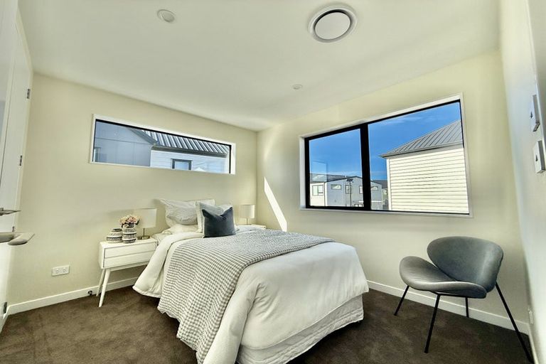 Photo of property in 142 Vintry Drive, Kumeu, 0810