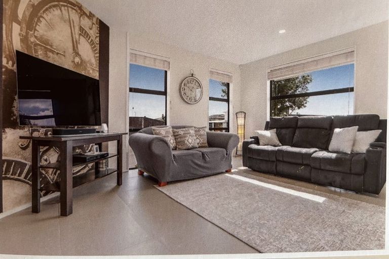 Photo of property in 11 Reliance Crescent, Beachlands, Auckland, 2018