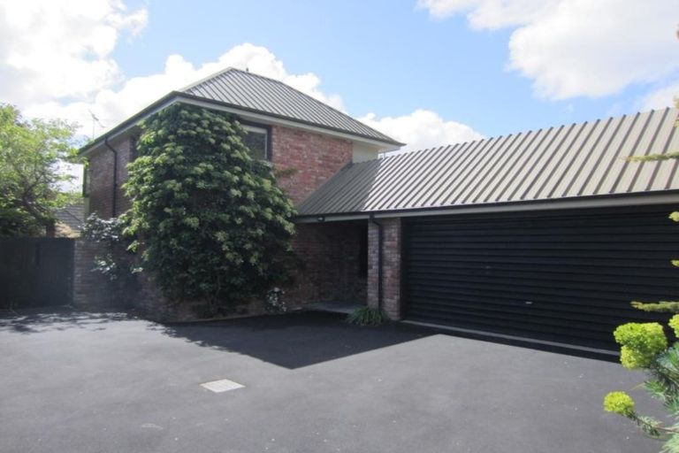 Photo of property in 43 Wairarapa Terrace, Merivale, Christchurch, 8014