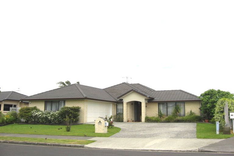 Photo of property in 75 Longford Park Drive, Takanini, 2112