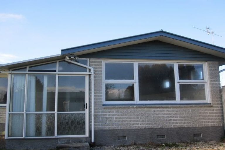 Photo of property in 39 Skerten Avenue, Hornby, Christchurch, 8042