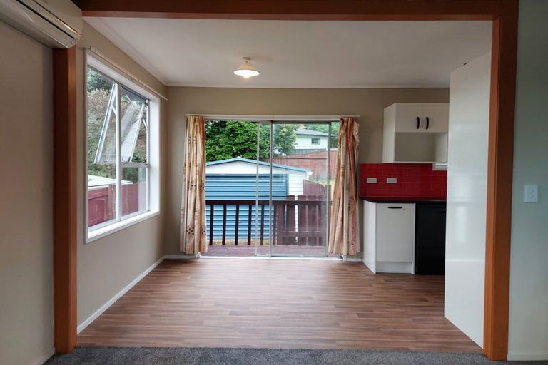 Photo of property in 4 Osman Street, Glen Eden, Auckland, 0602