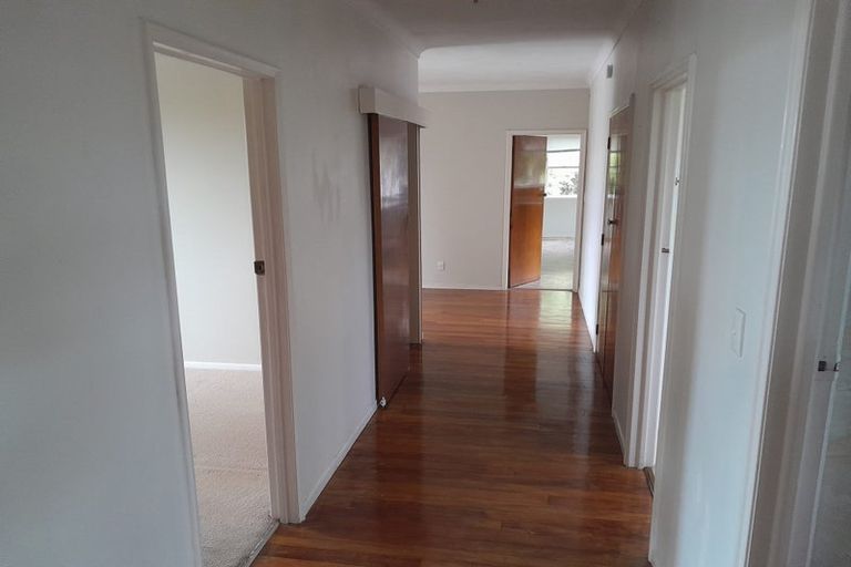 Photo of property in 35 Holland Road, Hillcrest, Auckland, 0627
