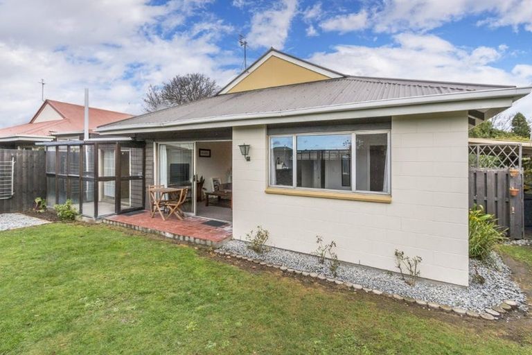 Photo of property in 92 Neville Street, Spreydon, Christchurch, 8024