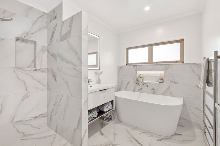 Photo of property in 7 Neale Avenue, Stoke, Nelson, 7011