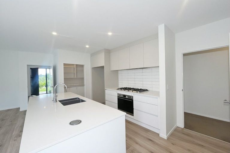 Photo of property in 6 Riria Crescent, Takanini, 2112