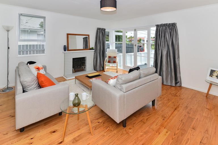 Photo of property in 19 Hardie Street, Mangere East, Auckland, 2024