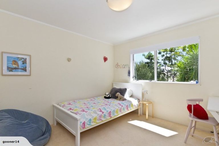 Photo of property in 22 Palmgreen Court, Stanmore Bay, Whangaparaoa, 0932