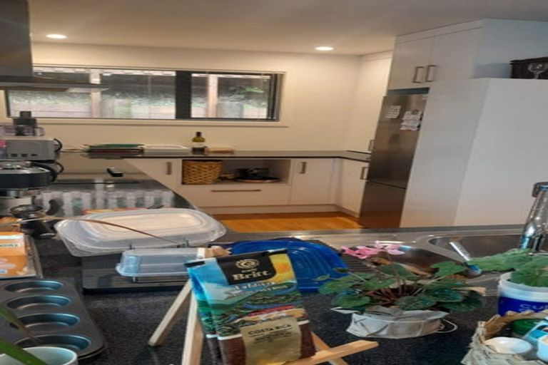 Photo of property in 18 Appleton Place, Karori, Wellington, 6012