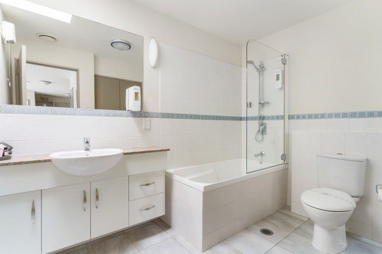 Photo of property in 411/36 Victoria Road, Mount Maunganui, 3116