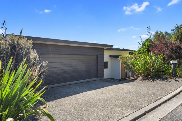 Photo of property in 8 Mana Heights, Marybank, Nelson, 7010