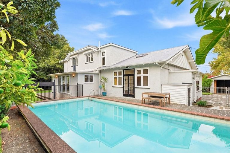 Photo of property in 5 Parkes Avenue, Saint Johns Hill, Whanganui, 4501