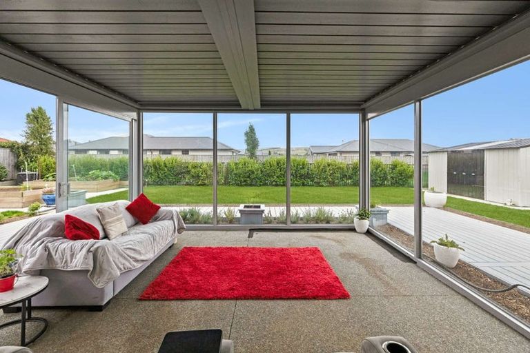 Photo of property in 5 Denton Street, Amberley, 7410