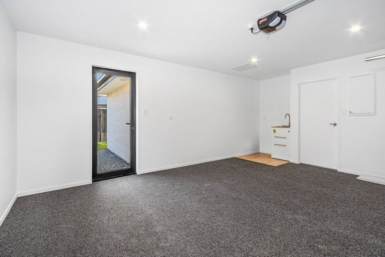 Photo of property in 33 Hilton Drive, Amberley, 7410