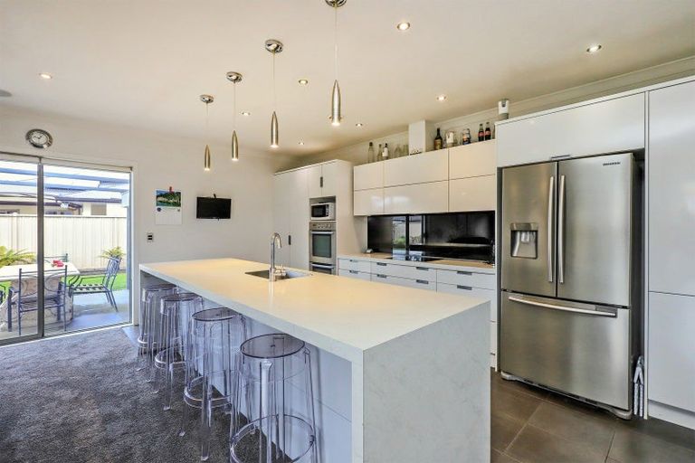 Photo of property in 21 Tasman Drive, Poraiti, Napier, 4112