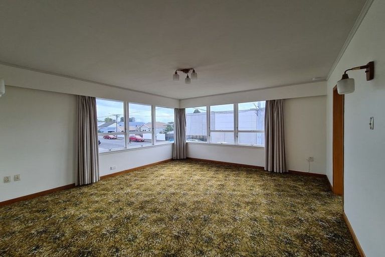 Photo of property in 264 Courtenay Street, Strandon, New Plymouth, 4312