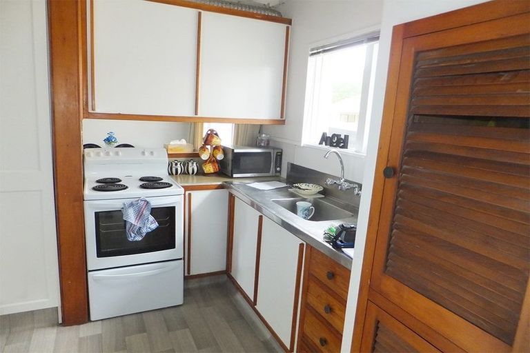 Photo of property in 8/23 Frederick Street, Waltham, Christchurch, 8011