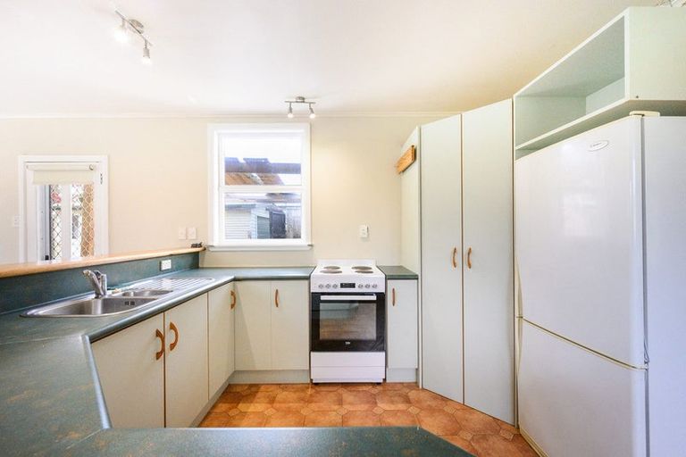 Photo of property in 18 Harris Street, Marton, 4710