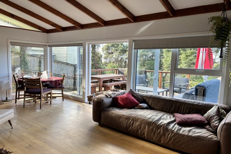 Photo of property in 84 Shetland Street, Glen Eden, Auckland, 0602