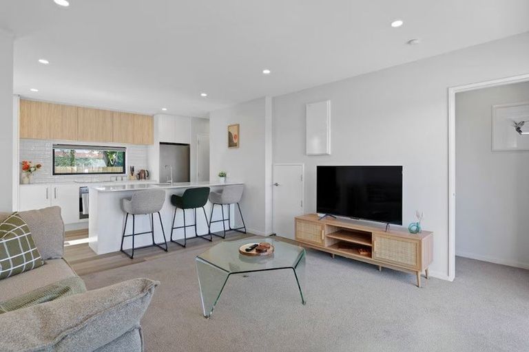 Photo of property in 4/32 Hammersley Avenue, Shirley, Christchurch, 8013