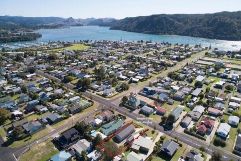 Photo of property in 117 Hetherington Road, Whangamata, 3620