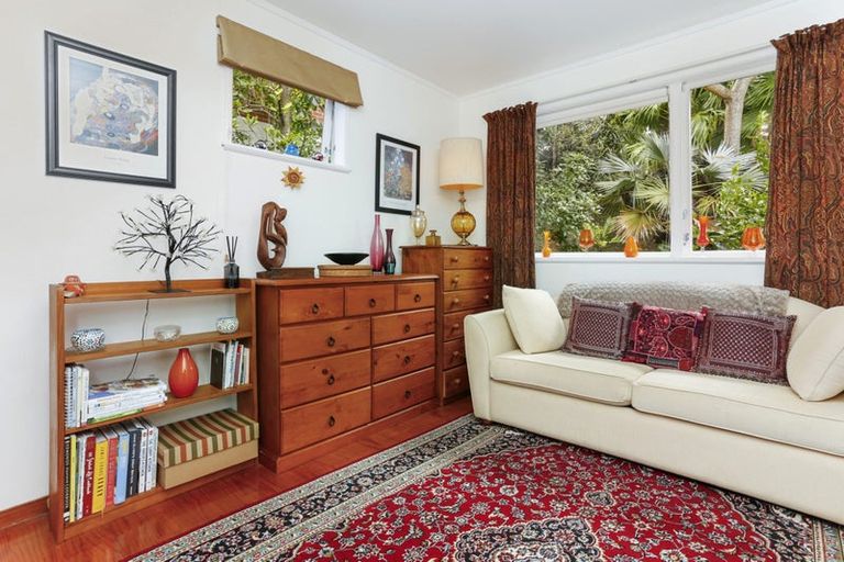 Photo of property in 50 Pleasant Road, Glen Eden, Auckland, 0602