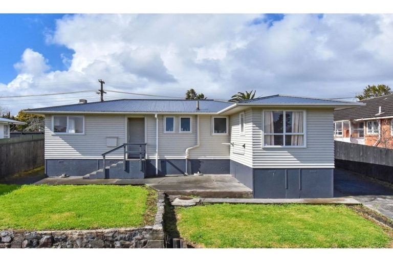 Photo of property in 10 Hamill Road, Otara, Auckland, 2023
